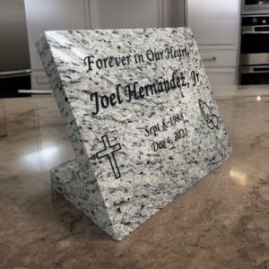 Temporary headstone